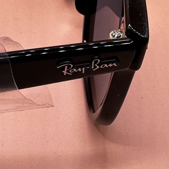 Ray-Ban Other - RayBan Wayfarer Sunglasses